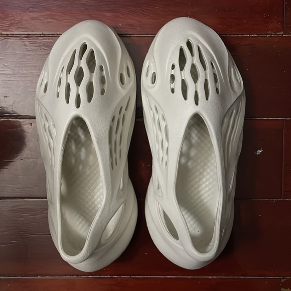 SOLD. Adidas Yeezy Foam Runner “Ararat” - Men’s Size 6 - Picture 2 of 6